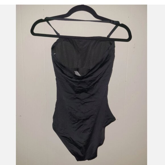 Holipick One Piece Swimsuit, Size Small - Picture 2 of 3